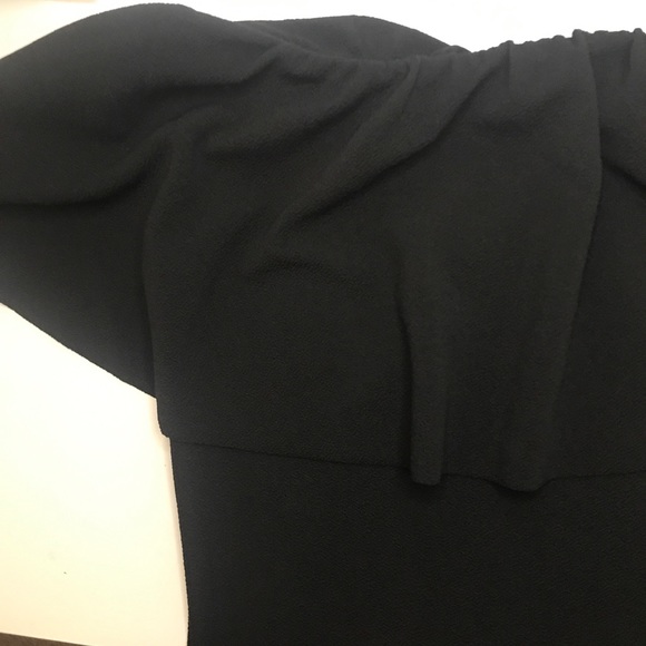 Almost famous US large black off shoulder dress. - Picture 5 of 5